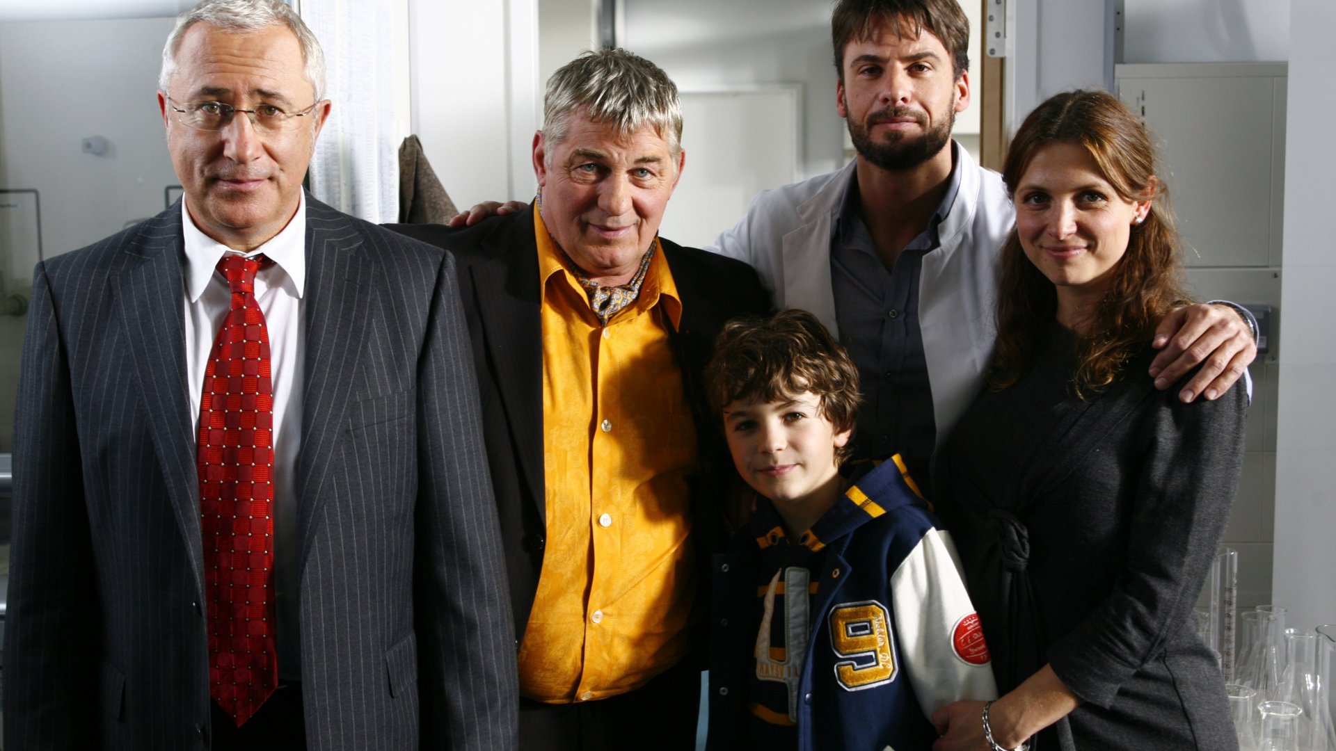 Manche mögen's glücklich Bavaria Fiction GmbH